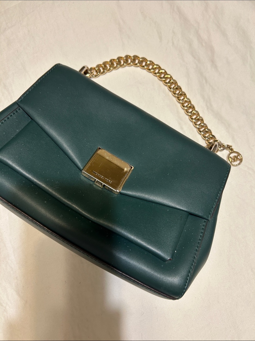 Michael Kors Emerald Green Leather Shoulder Bag with Gold Chain - Picture 2 of 14